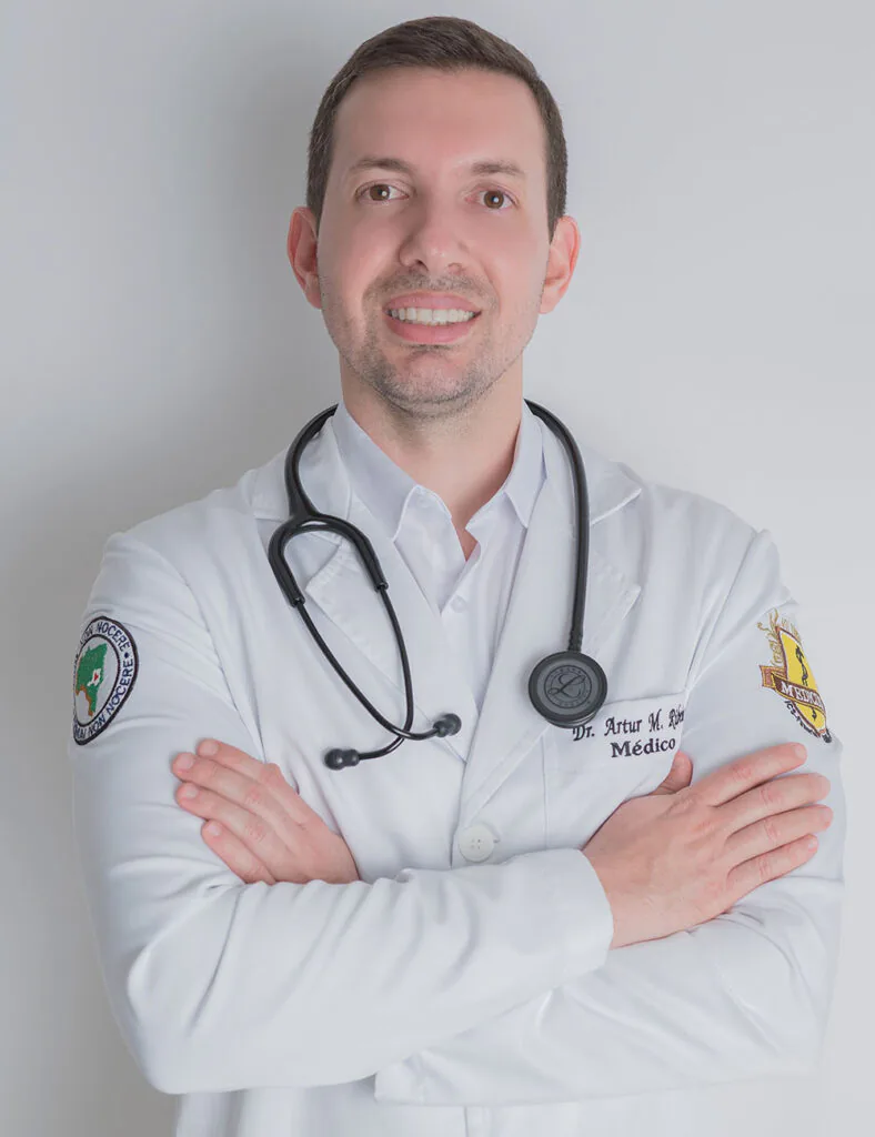 Dr. Artur Martins Ribeiro, Mastologista